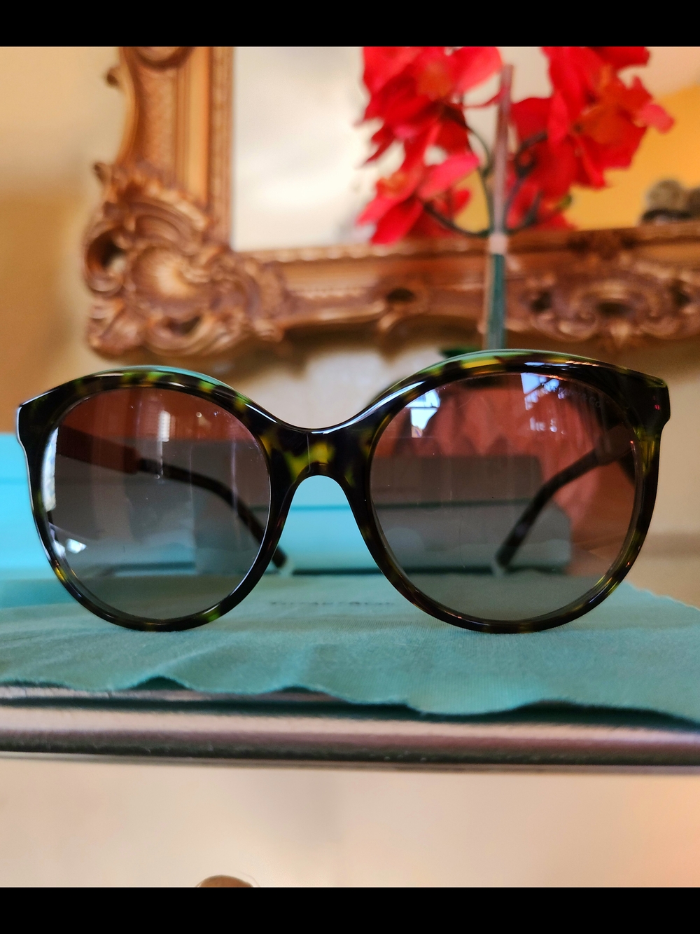 Tiffany& Co. Cat-Eye/Round Tortoiseshell Brown Gradient Women's Sunglasses -